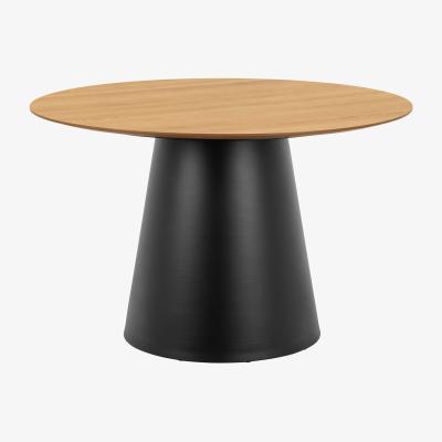 The Range Soli Round Dining Table - Oak