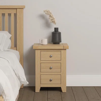 The Range Windsor 3 Drawer Bedside (Fully Assembled) - Natural Oak