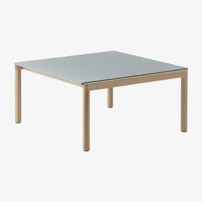 Made in Design Coffee table Couple ceramic / 84.4 x 80 x H 40 cm - Reversible stoneware tabletop - Muuto