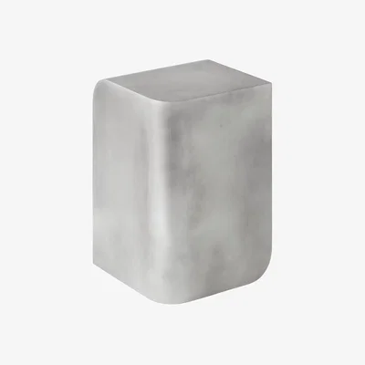 Made in Design Volume Side End table metal silver / 30 x 30 x H 45 cm - Aluminium - Audo Copenhagen