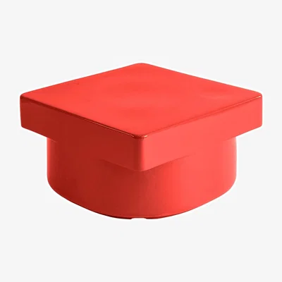 Made in Design Landmark Coffee table ceramic red / Hand-made - 60 x 60 x H 32 cm
