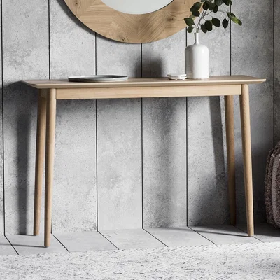 Knees Messina Light Oak Console Table