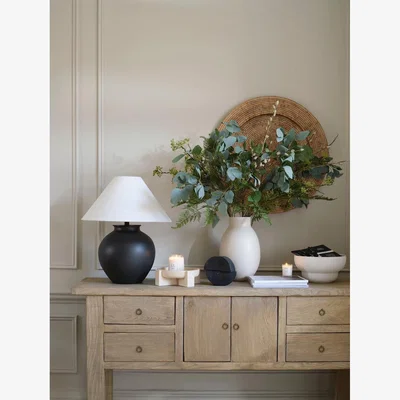 Layered Lounge Console Table Styling 2
