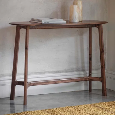 Woods Furniture Madison Console Table in Walnut