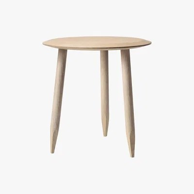 Amara &Tradition - Hoof Wooden Side Table - White