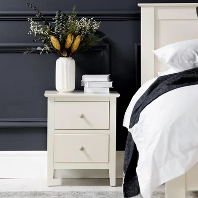 Chiltern Oak Furniture Wilmslow Ivory Painted 2 Drawer Bedside Table