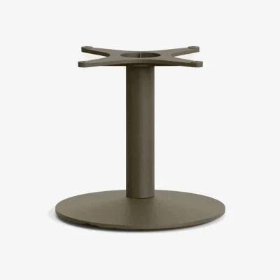 Kave Home Esilda side table base with a round steel base in green painted finish Ø42.5x45 cm