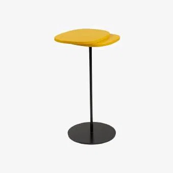 Made in Design Tallulha End table wood yellow / 30 x 27.5 x H 52 cm - Lacquered wood - POPUS EDITIONS
