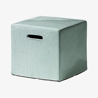 Made in Design Inout End table stone grey / Pouf - 40 x 40 x H 37 cm / Concrete - Gervasoni