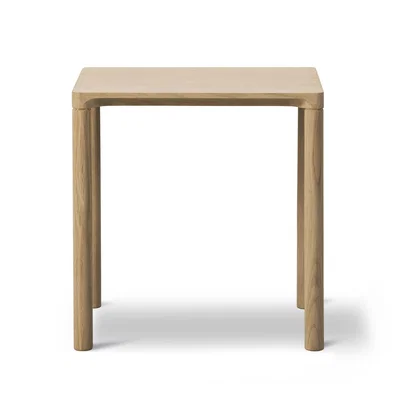 Nordic Nest Fredericia Furniture Piloti 6705 side table Light oiled oak-height 35 cm