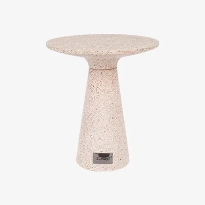 Olivia's Zuiver Victoria Side Table in Pink | Outlet