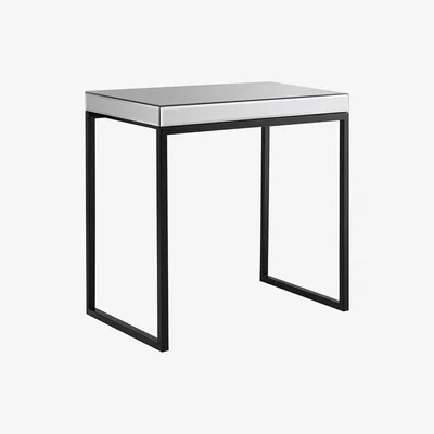 Perch and Parrow Damsay Side Table in Black