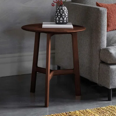 Woods Furniture Madison Side Table in Walnut