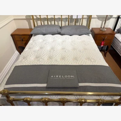 And So To Bed Aireloom Plush Malibu Mattress - King Size - Ex Display.