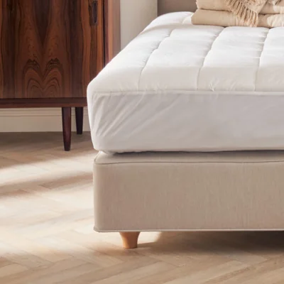 French Bedroom Vispring Luxury Skirted Mattress Protector (Double Bed)