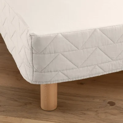 La Redoute Zig-Zag Scenario Quilted Mattress Cover