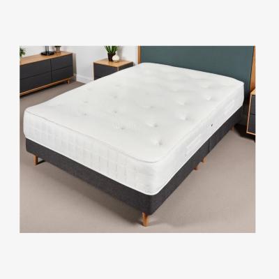 The Range Windsor Medium Support Tufted Memory Top Mattress - White  / Small Double