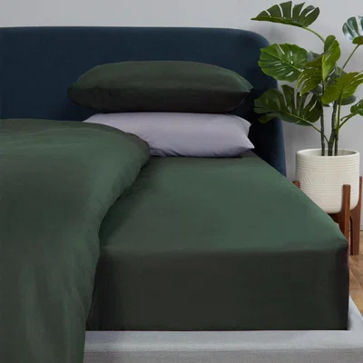 The Range Brentfords Plain Dyed Fitted Bed Sheets Non-Iron - Forest Green / King
