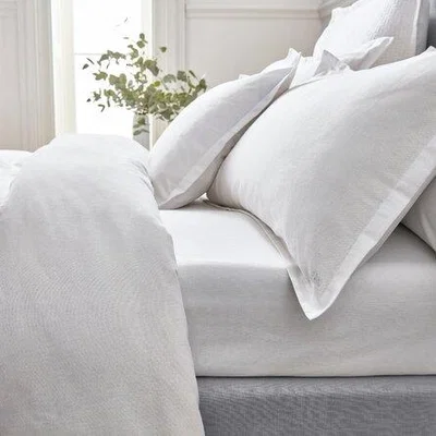 The Rug Seller Muro Fine Lines Cotton Plain Fitted Sheet in White