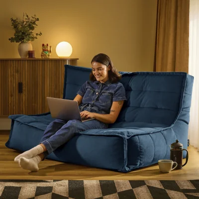 The Range icon Kota Matt Velvet Sofa, Ink Navy - Navy