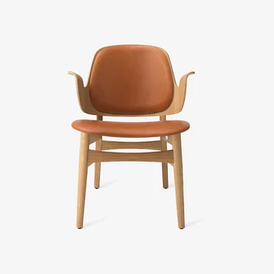 Nordic Nest Warm Nordic Gesture lounge chair Leather silk 250 cognac white oiled oak legs