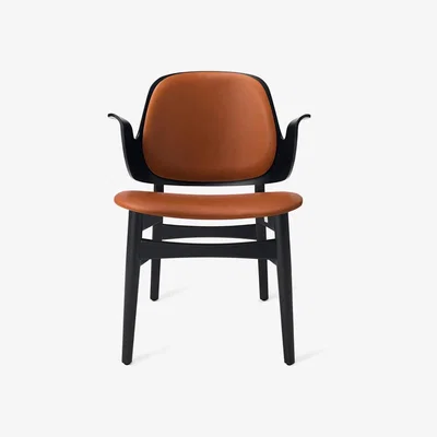 Nordic Nest Warm Nordic Gesture lounge chair Leather sevilla 4001 black black lacquered beech legs
