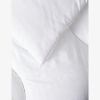 Marks & Spencer M&S Cosy & Light 7.5 Tog Duvet - SGL - White, White