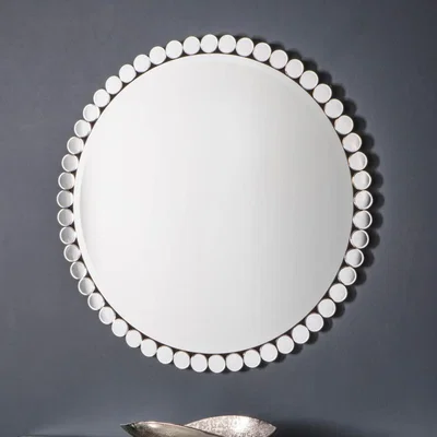 Knees Linz Medium Round Wall Mirror - Silver