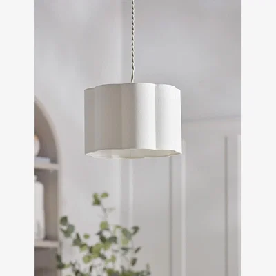 Cox and Cox Scalloped Edge Shade - Small