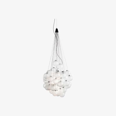 Nordic Nest Luceplan Stochastic pendant lamp Opal 72 spheres