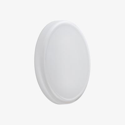 Nordic Nest Muuto Looped ceiling light IP44 White